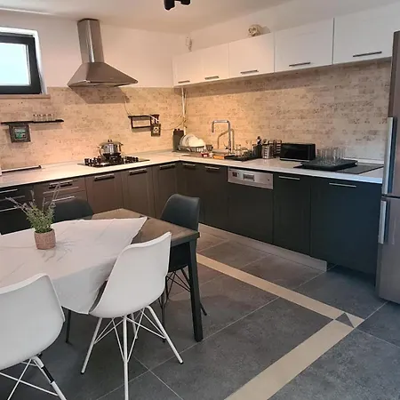 Pool Golful Francez *